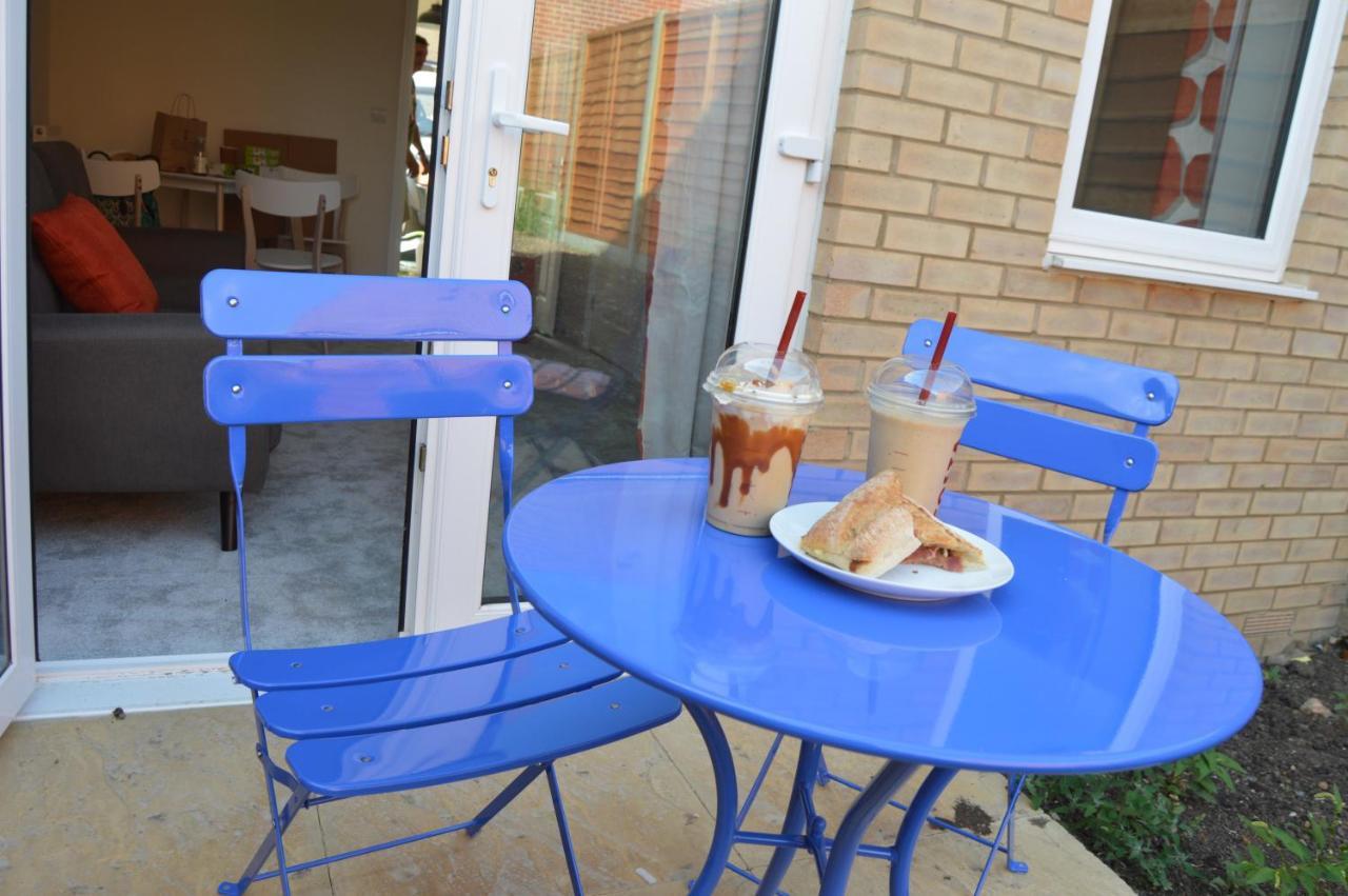 Fantastic Hampton Centre Stay Peterborough Exterior photo